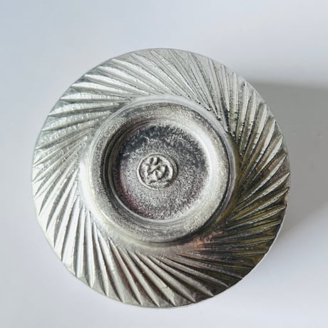 TN-105 谷井直人　総銀彩しのぎ茶碗　Naoto Tanii Full Full Silver Glaze Shinogi Tea Bowl