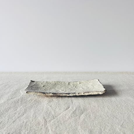 T−124 辻村史朗　粉吹四方皿　共箱付　Shiro Tsujimura Small Kofuki Square Plate