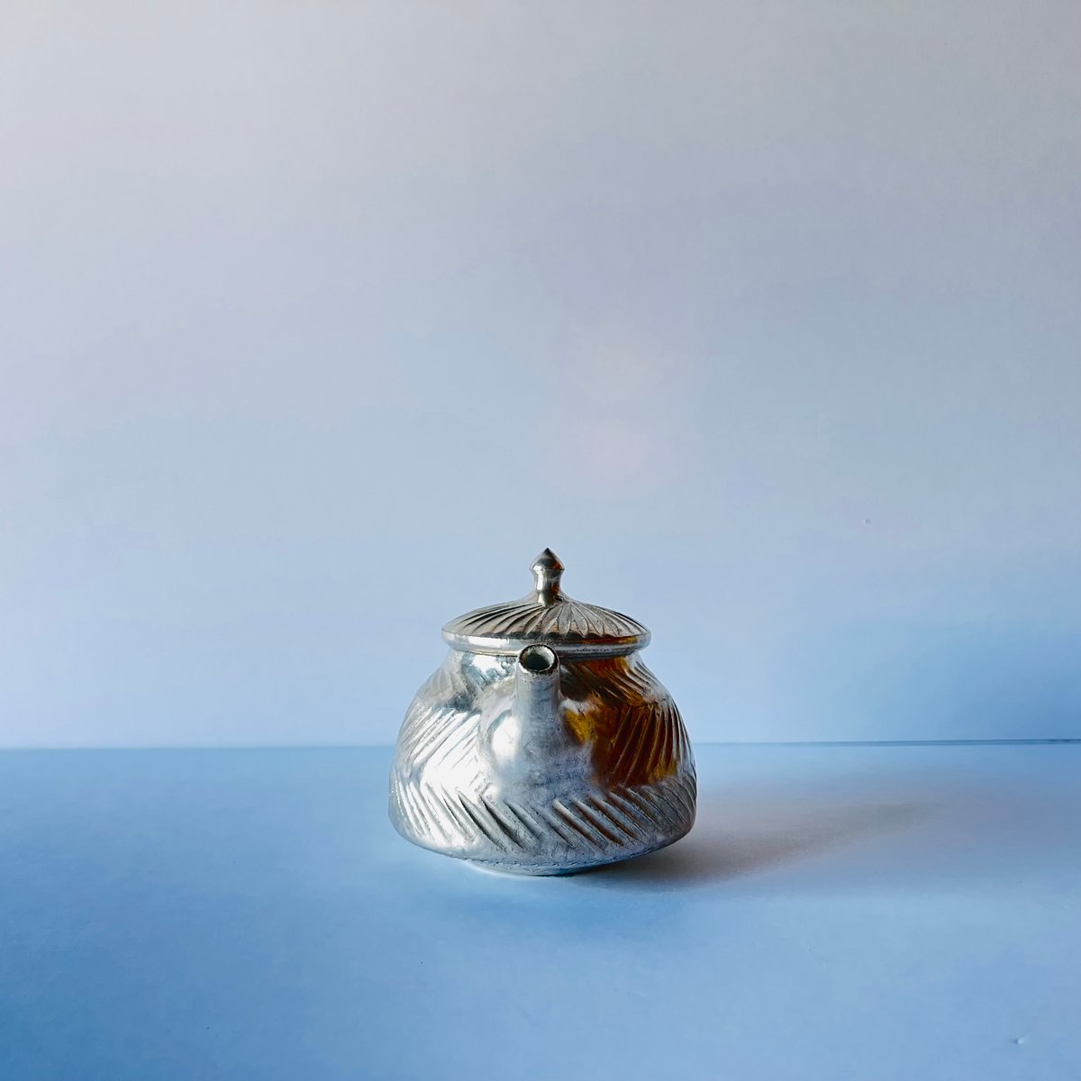 TN−95 谷井直人 銀彩しのぎポット Silver-Glazed Teapot | GARA