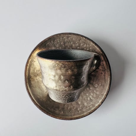 TN−18 谷井直人　銀彩カップ&ソーサー　Naoto Tanii Silver-glazed cup and saucer