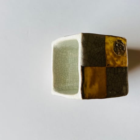 TN−1 谷井直人　銀彩ビードロ四角小鉢　Naoto Tanii: Silver-glazed square small bowl