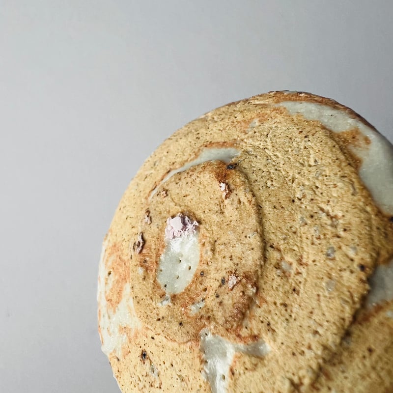 Tー40 辻村史朗 志野ぐい呑 共箱付き Shiro Tsujimura Shino sake