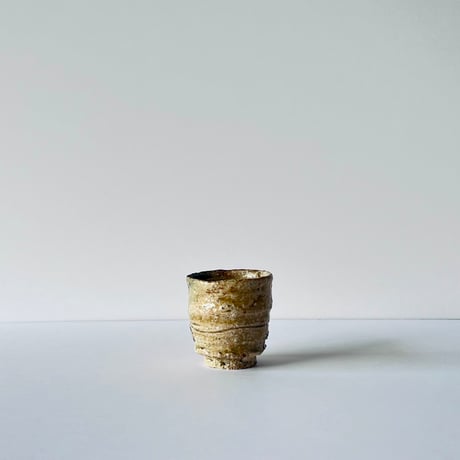 F−2 古谷和也　信楽ぐい呑　共箱付　Kazuya Furutani – Shigaraki Guinomi with Tomobako (Original Wooden Box)