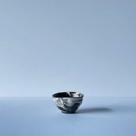 T−14 辻村史朗　刷毛目ぐい呑　共箱付　Shiro Tsujimura Brushed sake cup