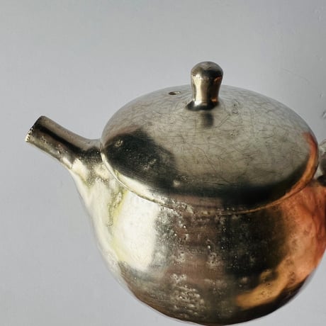 TNー46 谷井直人　銀彩ポット　Naoto Tanii Silver-glazed pot