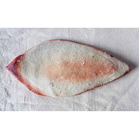 T−117 辻村史朗　伊賀葉皿　共箱付　Shiro Tsujimura Leaf-Shaped Plate
