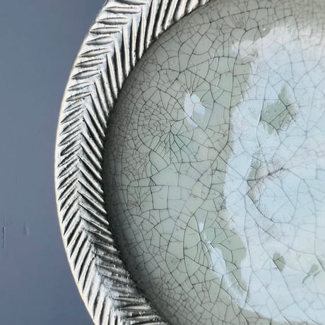 TNー67 谷井直人　銀彩ビードロしのぎリム皿大　Naoto Tanii – Silver-Glazed Bidoro Shinogi Rim Plate (Large)