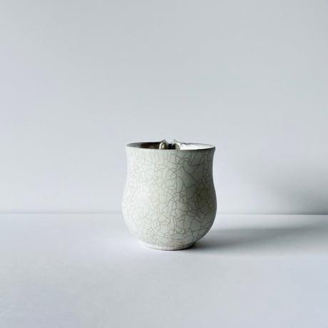 TN−124 谷井直人　銀彩白釉貫入片口 Naoto Tanii Silver Glaze White Crackled Katakuchi
