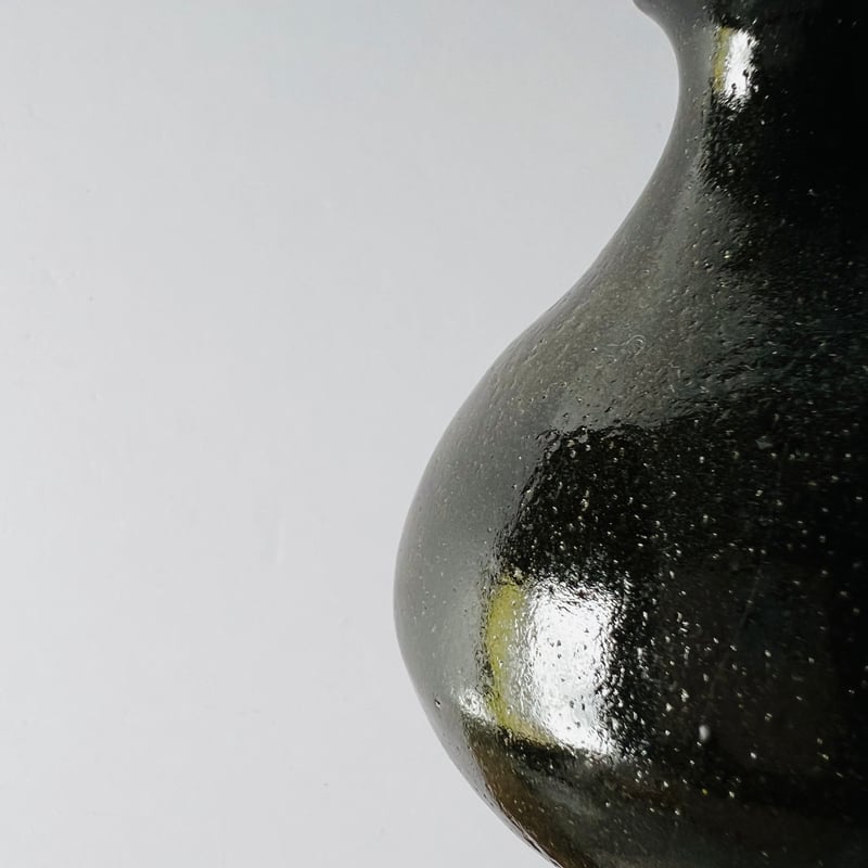 Sー9 鈴木大弓 黒高麗徳利 箱付き Suzuki Hiroyumi Black Korean