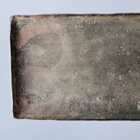 TN−25 谷井直人　ぐりぐり銀彩細長皿　Naoto Tanii, Silver-glazed long and narrow plate, round pattern