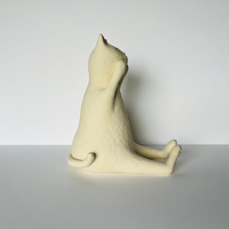 KMー2 鍵谷雅美　悩める猫　    Masami Kagiya Odd-Eyed White Cat