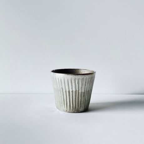 TN−121 谷井直人　銀彩しのぎ湯呑み Naoto Tanii Silver Glaze Shinogi Yunomi