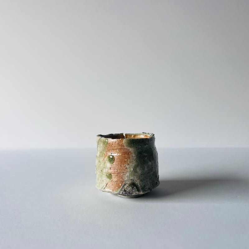 utensils 酒器｜Sake 辻村史朗 辻村史朗　伊賀ぐい呑　未使用　箱付　古色 — marunouchi HAKU 工芸品