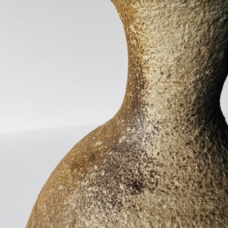 KY-1 神山易久　信楽細口花壷　共箱付き  Kohyama Yasuhisa Shigaraki Narrow Mouth Flower Vase with Box
