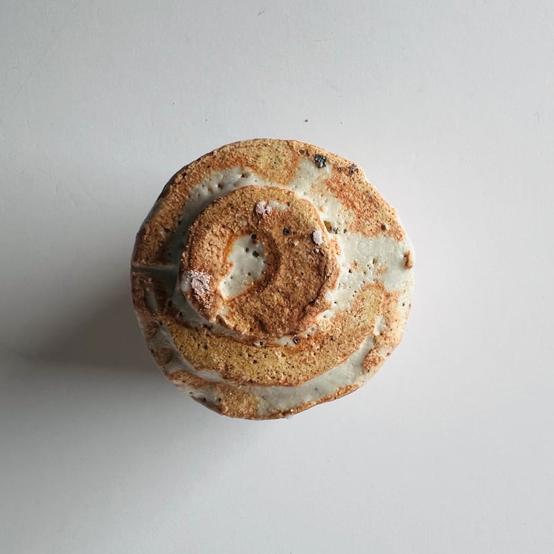 Tー42 辻村史朗 志野ぐい呑 共箱付き Shiro Tsujimura Shino sake