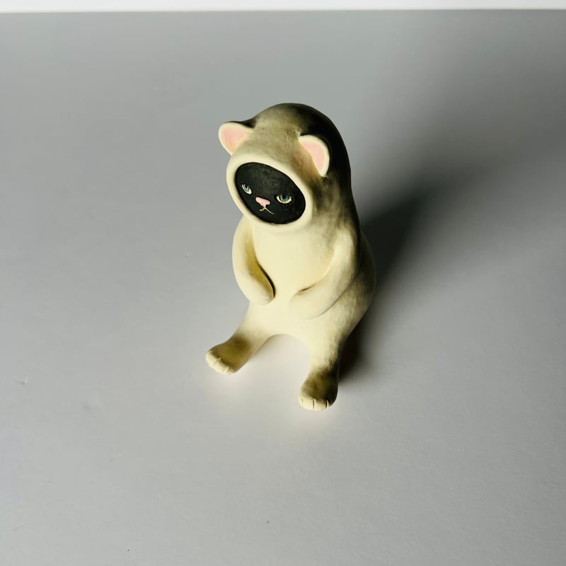 KMー8 鍵谷雅美 白い着ぐるみの黒猫 Masami Kagiya Black Cat