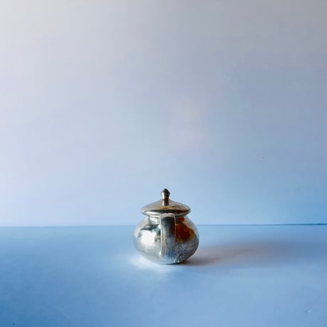 TN−93 谷井直人　銀彩ポット小　Small Silver-Glazed Teapot