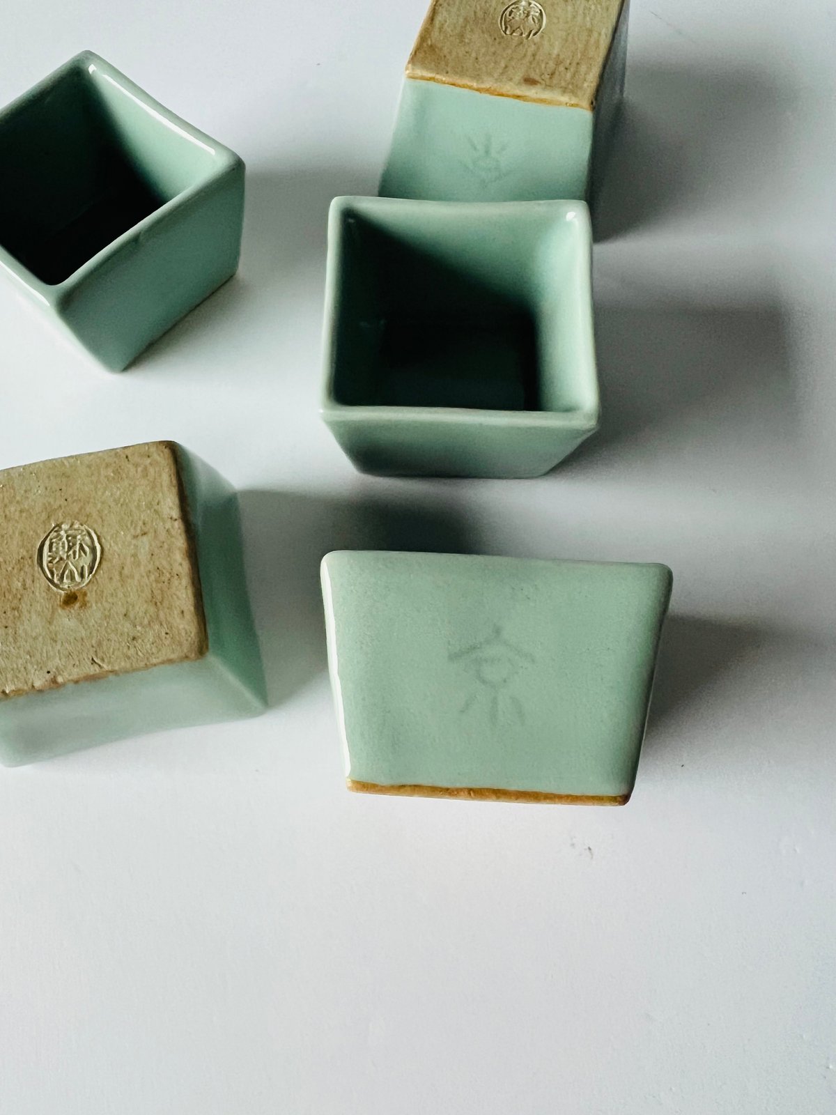 S−1 初代諏訪蘇山 青磁桝盃20客 共箱付 First generation Suwa So