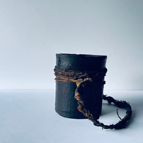 漆桶　lacquer bucket