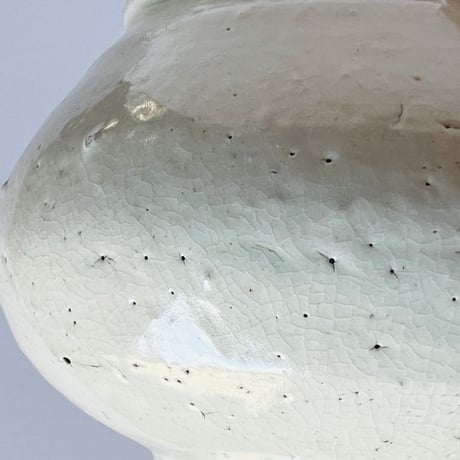 Sー16 鈴木大弓　粉引注壺　Hiroyumi Suzuki  Kohiki Pouring Vessel