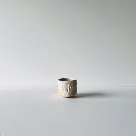 Tー40 辻村史朗　志野ぐい呑　共箱付き　Shiro Tsujimura Shino sake cup with box