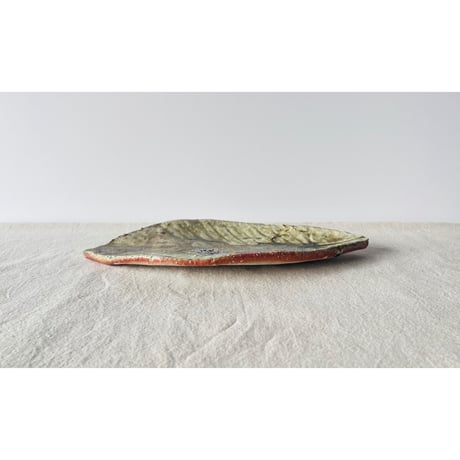 T−117 辻村史朗　伊賀葉皿　共箱付　Shiro Tsujimura Leaf-Shaped Plate