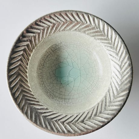 TNー71 谷井直人　銀彩ビードロしのぎリム皿　Naoto Tanii – Silver-Glazed Bidoro Shinogi Plate with Rim
