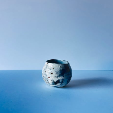 Tー79 辻村史朗　粉吹ワインカップ　共箱有　Shiro Tsujimura “Kohiki Wine Cup” (White Slip-Coated Cup)