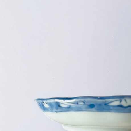 KS-1 伊万里　染付　呉須白抜　花鳥図　Imari blue and white with cobalt blue and white, flower and bird design