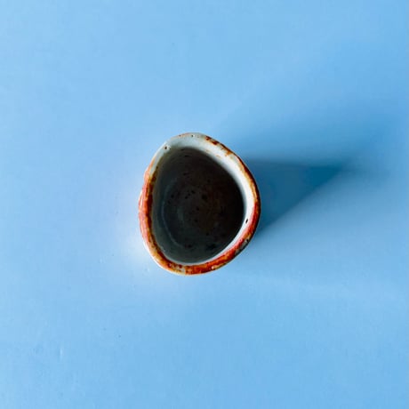T−17 辻村史朗　志野ぐい呑　共箱付　Shiro Tsujimura Shino sake cup