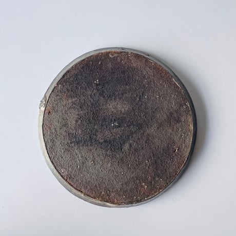 TN−23 谷井直人　銀彩丸皿　Naoto Tanii Silver-glazed round plate