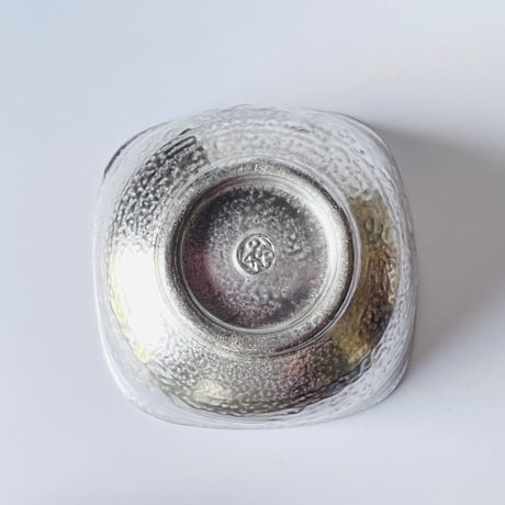 TN−106 谷井直人　総銀彩隅丸四方鉢 Naoto Tanii Full Silver Glaze Rounded Square Bowl