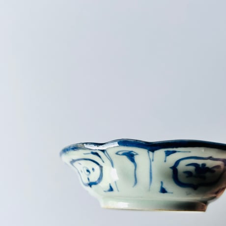 IS-1 伊万里　染付　山水文皿　Imari blue and white landscape plate
