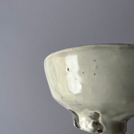 Tー37 辻村史朗　粉引きぐい呑み　共箱付 Shiro Tsujimura, Kohiki Sake Cup, with box