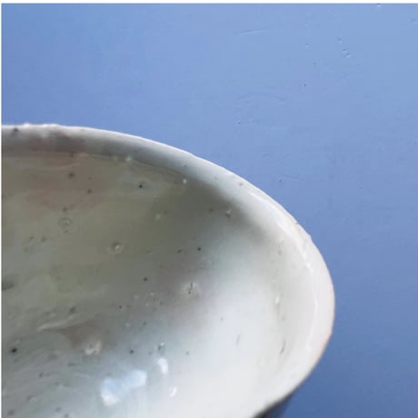 Tｰ62 辻村史朗　磁土ぐい呑　Shiro Tsujimura - Porcelain Sake Cup