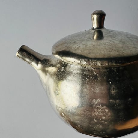 TNー46 谷井直人　銀彩ポット　Naoto Tanii Silver-glazed pot