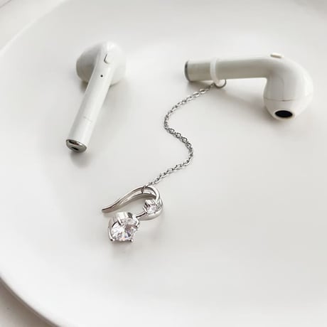 CUTECASE オシャレ AirPods用イヤークリップ 落下紛失防止 ダイヤ/宝石/パール イヤホンストラップ ホルダー キラキラ 人気 2点セットCM6105