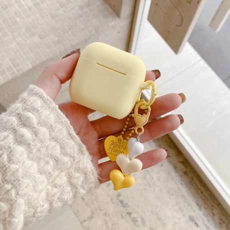 CUTECASE 薄い黄色 Airpods Pro3ケース シリコン製 Airpods 4/3カバー AirpodsPro2/1 充電口カバー付 ハートキーホルダー付 CM6125