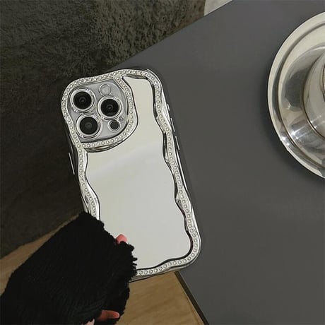 CUTECASEジュエリー鏡付 iPhone16/16proケース うねうね アイフォン15pro/14/13proケース 大人可愛い 女子力UP メッキCM5148