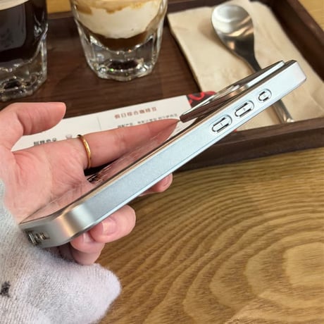 CUTECASE 雪花 ミラー iPhone17Pro/17ケース メイク直し鏡 iPhone17ProMax/16Pro/15カバー オシャレ 丈夫 メッキ　艶感 CM5879