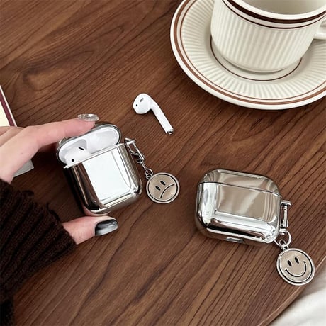 CUTECASEメッキ Airpods 4ケース にこちゃんキーチェーン付 Airpods3/Pro2ケース airpodspro2カバー 艶感 大人可愛いCM5253