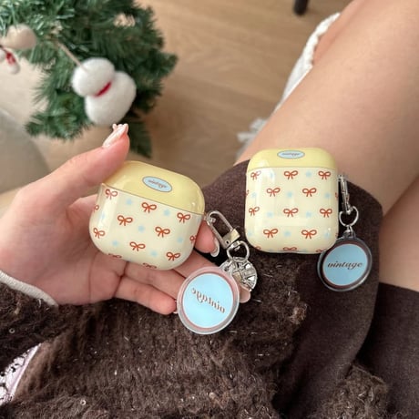 CUTECASE リボン柄 Airpods Pro3ケース 淡黄色 Airpods 4/3カバー AirpodsPro2/1 キーホルダー付 韓国っぽ 可愛すぎ CM6075
