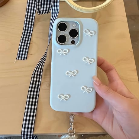 CUTECASE 流行の要素皮質ジュエリーリボン iPhone16/15proケース ホワイト iPhone14/13proケース かわいい 女子力アップ 高級感ストラップC6028