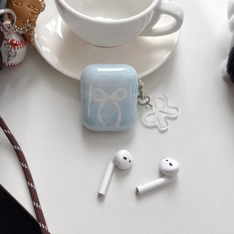 CUTECASE ホワイトリボン柄 AirPodsPro3ケース 韓国っぽ Airpods4/3ケース AirpodsPro2/Pro1カバー リボンキーホルダー 可愛いCM5971