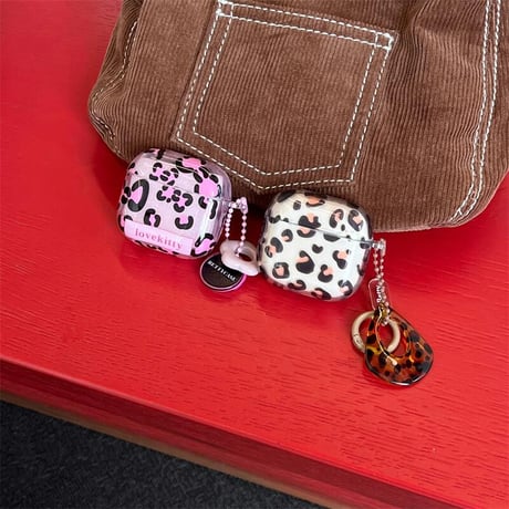 CUTECASEアニマル柄 Airpods4ケース ヒョウ柄 Airpodspro2カバー Airpods3/2 キーチェーン付 可愛すぎ CM5592