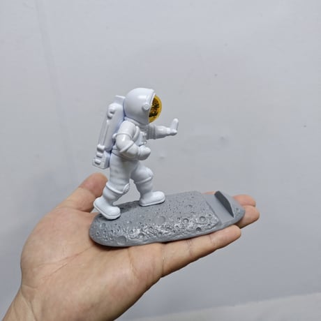 CUTECASE新しい高品質のオリジナリティ宇宙飛行士の電話ホルダー宇宙飛行士のPCホルダーデスクトップの装飾アートウェア電話アクセサリー宇宙愛好家のための驚くべき素敵な贈り物C6022