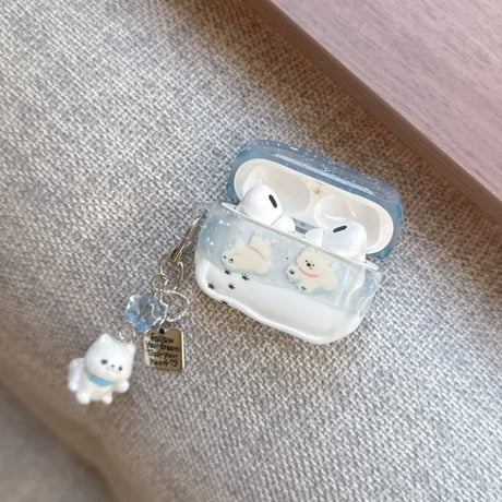 CUTECASE 雪で遊ぶ犬 AirPodsPro3ケース ウエストハイランド犬キーホルダ Airpods4/3ケース AirpodsPro2カバー 可愛い プレゼントに最適CM5996