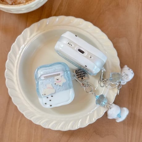 CUTECASE 雪で遊ぶ犬 AirPodsPro3ケース ウエストハイランド犬キーホルダ Airpods4/3ケース AirpodsPro2カバー 可愛い プレゼントに最適CM5996