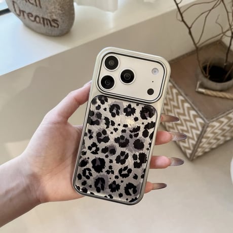 CUTECASE アニマル柄 iPhone17Promaxケースヒョウ柄 iPhone17Pro/16/15Proカバー オシャレ 艶感 耐衝撃 CM5866