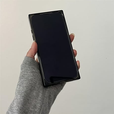 CUTECASE スクエア iPhone17Pro/17promaxケース マット仕上げ 指紋防止 iPhone17/16/15proケース カッコイイ 高級感 CM5924